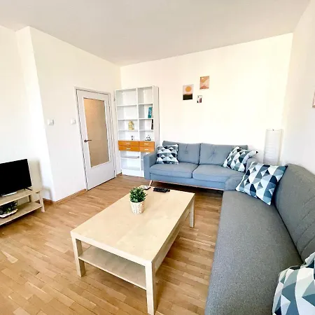 2-Bdr Flat Near The Mall, Spacious & Cozy By Flat Mаnager Sofia Exterior photo