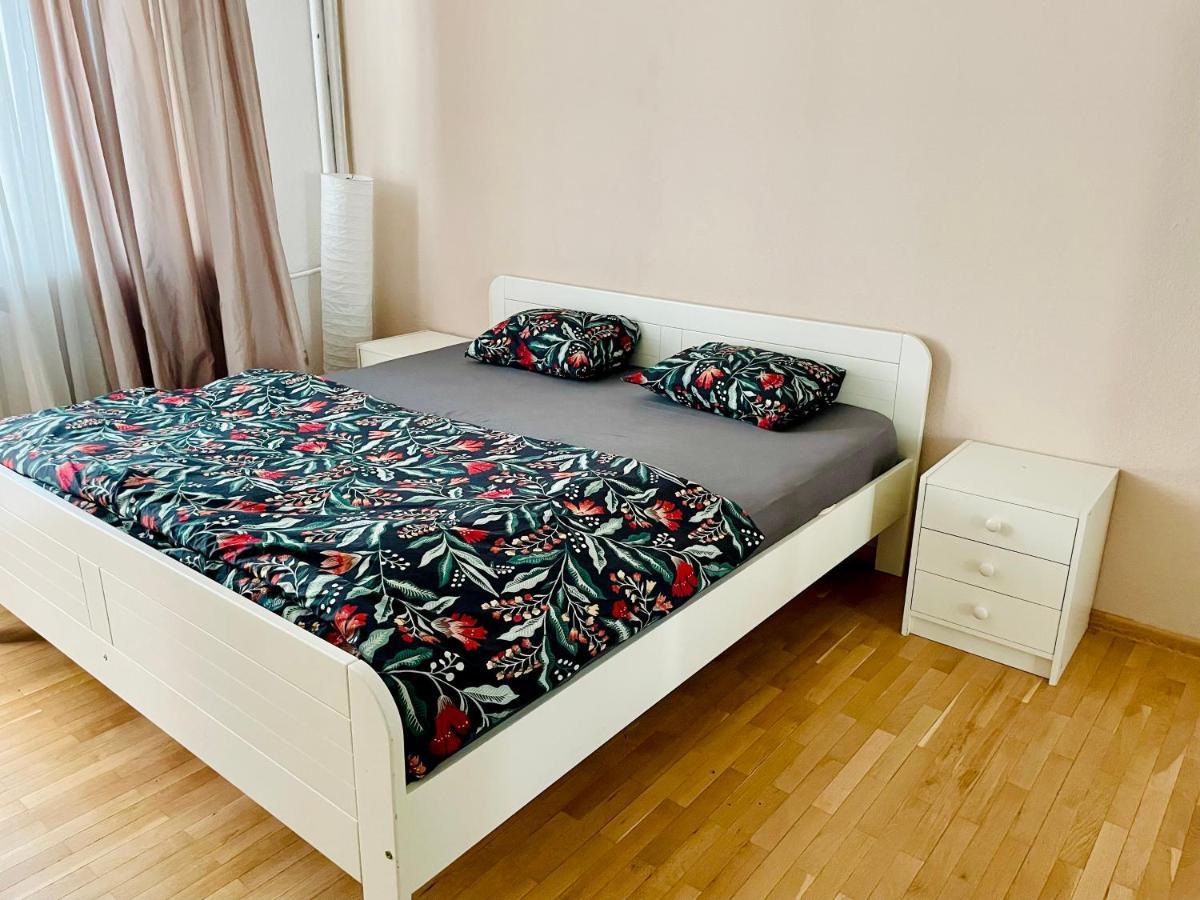 2-bdr Flat Near The Mall, Spacious & Cozy By Flat Mаnager Appartamento *